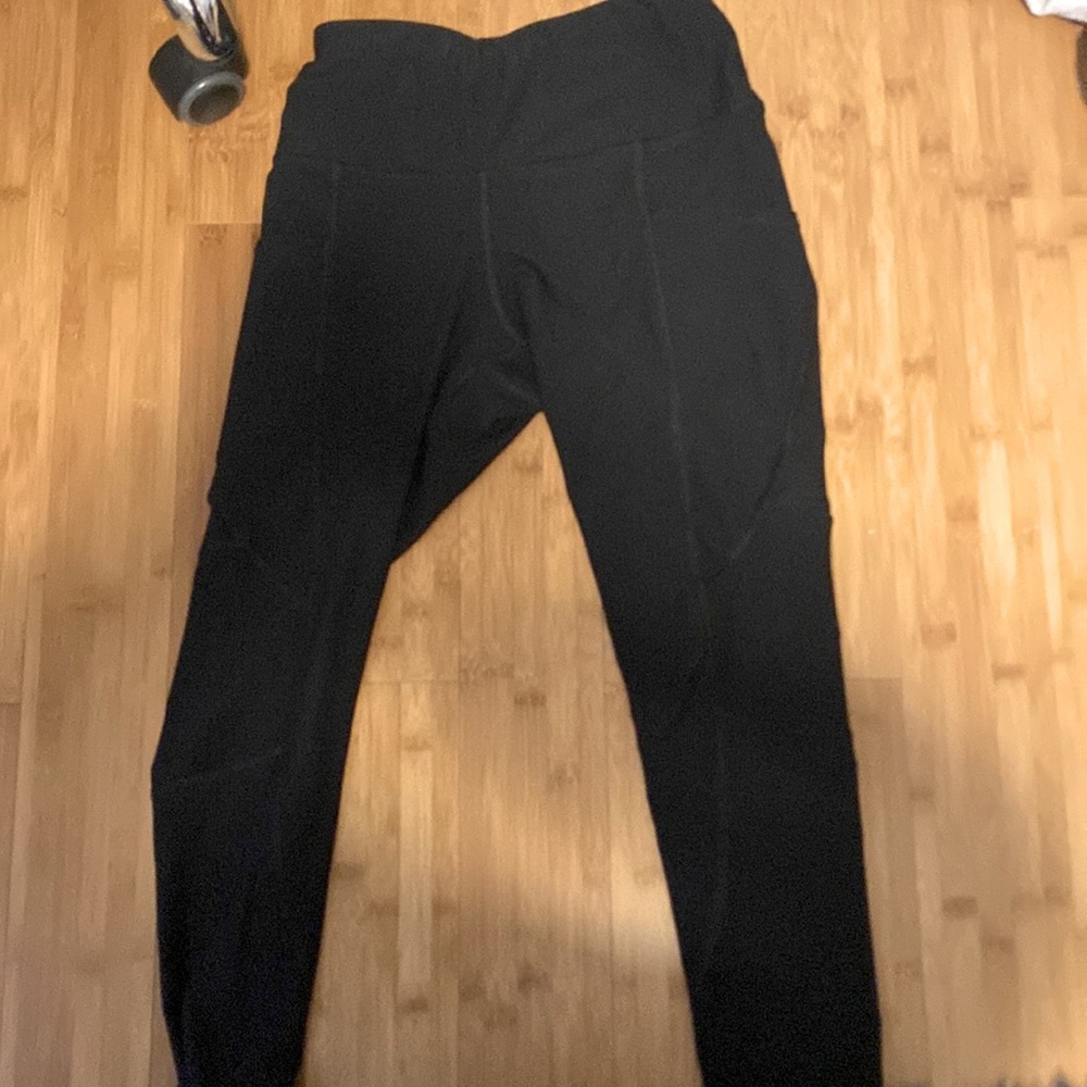 Black leggings